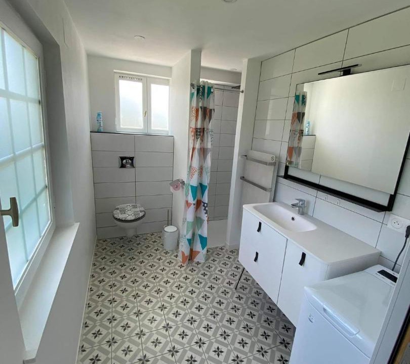 Photo of Others in Rue