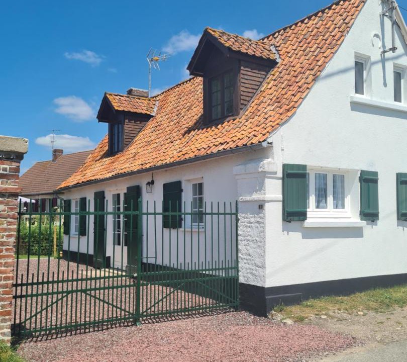 Photo of Others in Rue