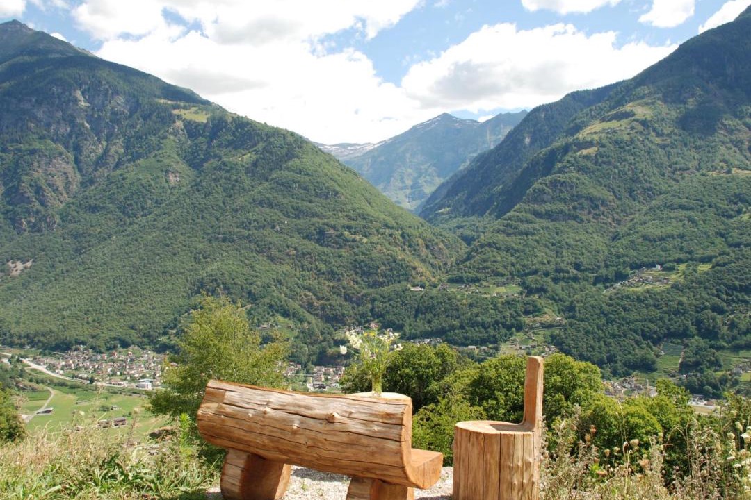 Photo of Others in Semione