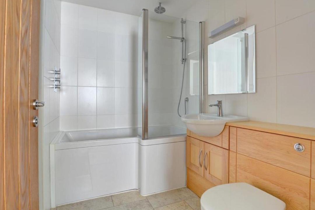 Photo of Bathroom in Polruan