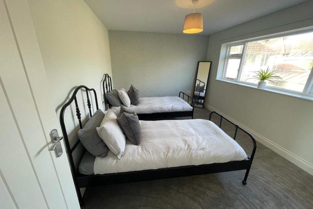 Photo of Others in Netley