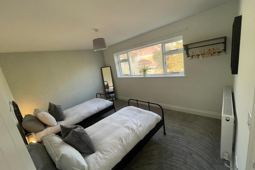 Photo of Others in Netley