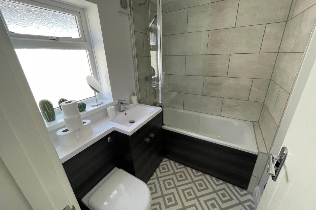 Photo of Others in Netley