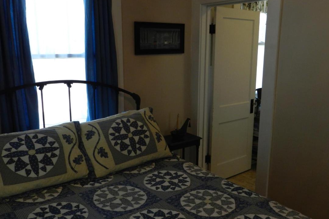 Photo of Others in Hermann