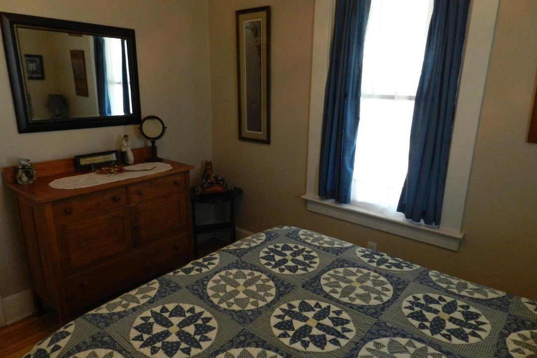 Photo of Others in Hermann