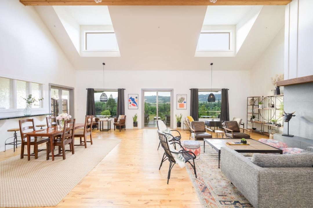 Photo of Others in Newberg