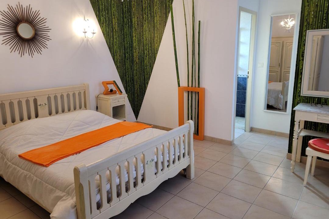 Photo of Others in Saint-Bonnet-sur-Gironde