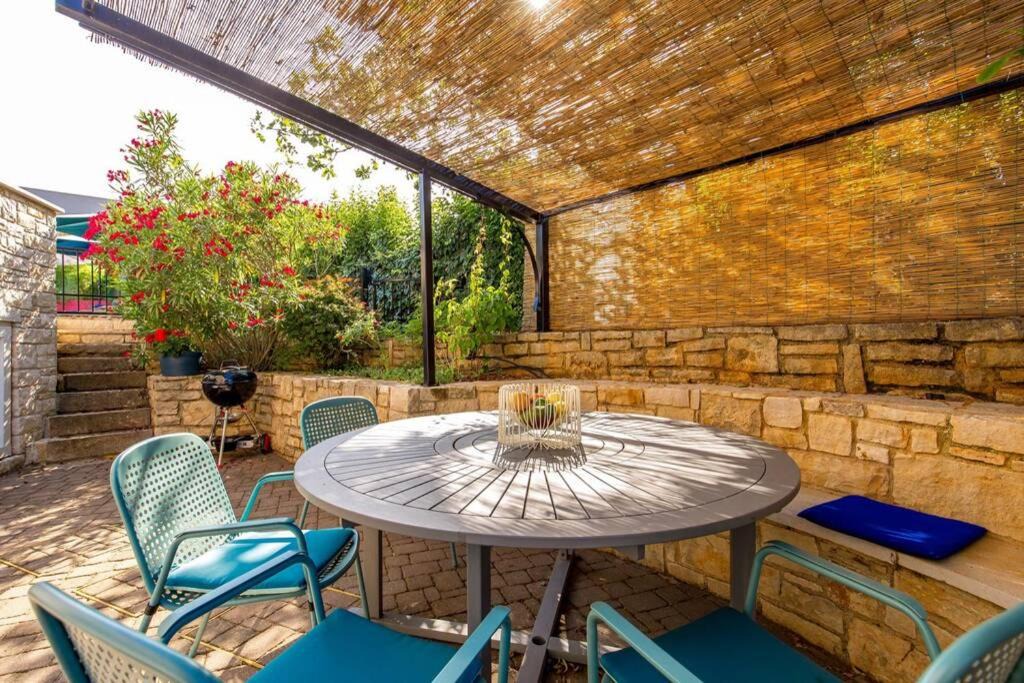 Photo of Patio Balcony in Antonci