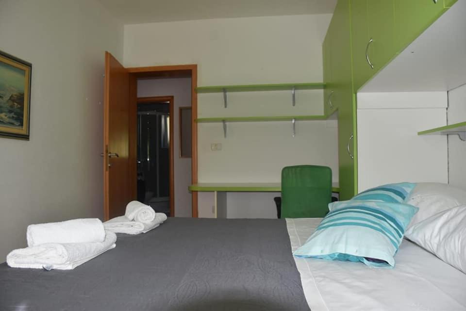 Photo of Bedroom in Tribunj