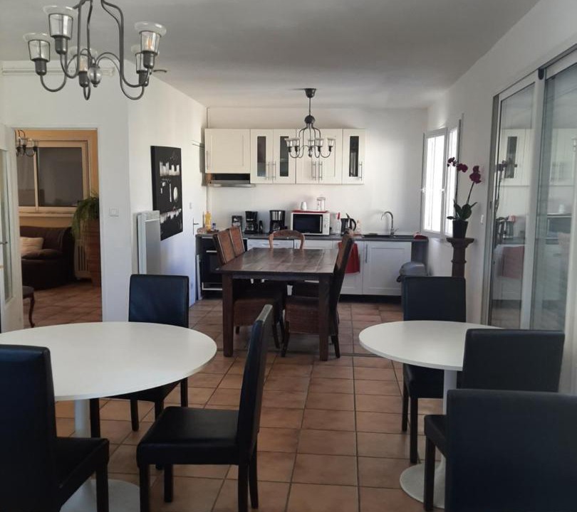 Photo of Others in Lunel-Viel