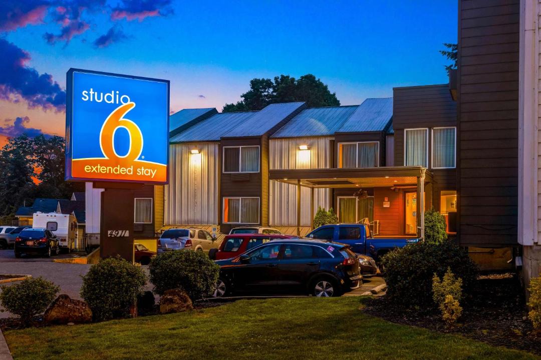 Photo of Others in Cully