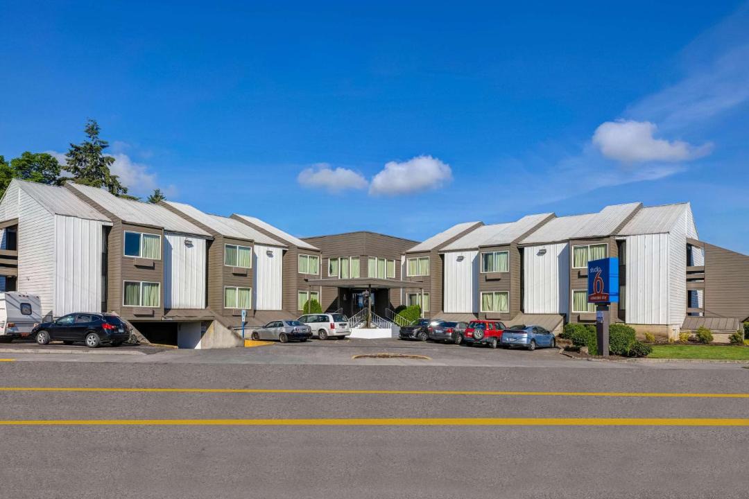 Photo of Others in Cully