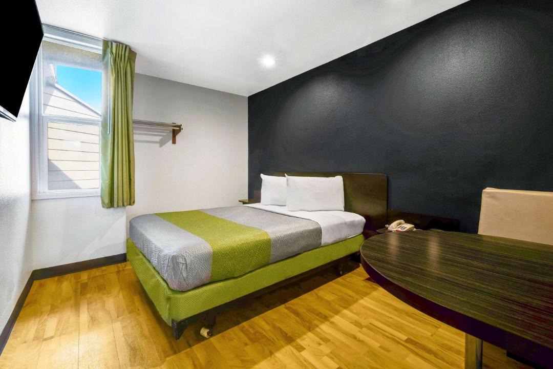 Photo of Others in Cully