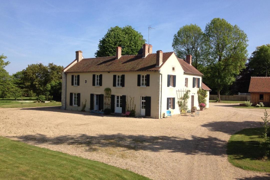 Photo of Others in Berry-Bouy