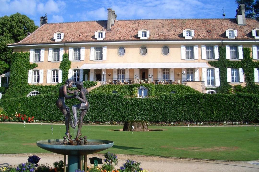 Photo of Buildings in Cheserex