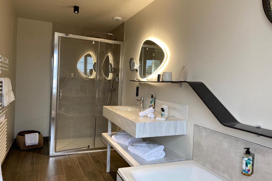 Photo of Bathroom in Guer