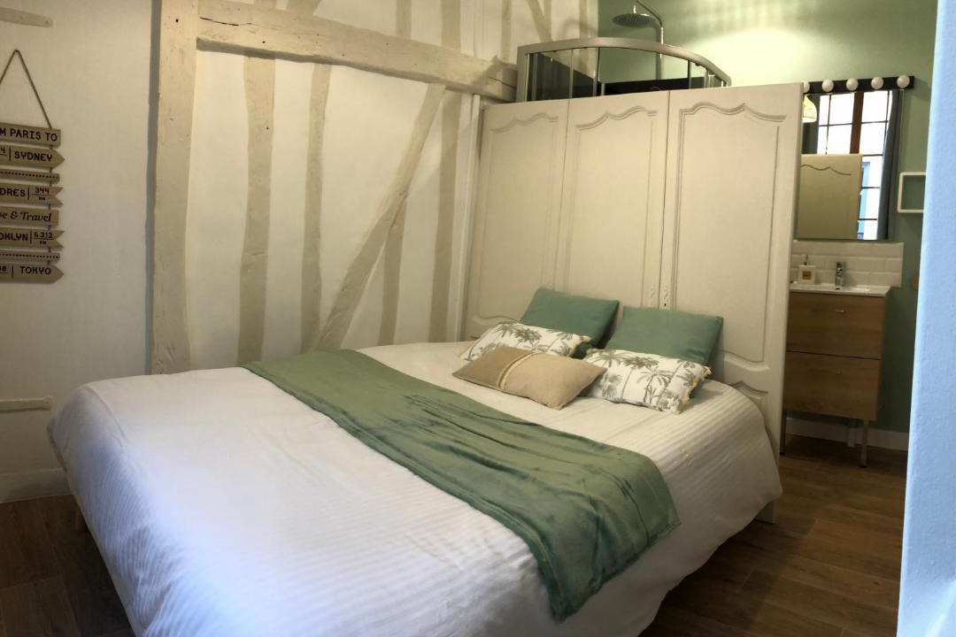 Photo of Bedroom in Quartier Vieux Marche-Cathedrale