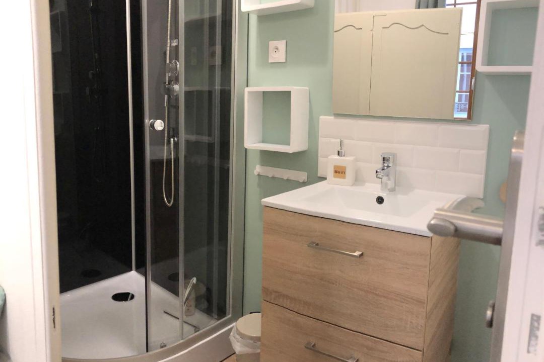 Photo of Bathroom in Quartier Vieux Marche-Cathedrale