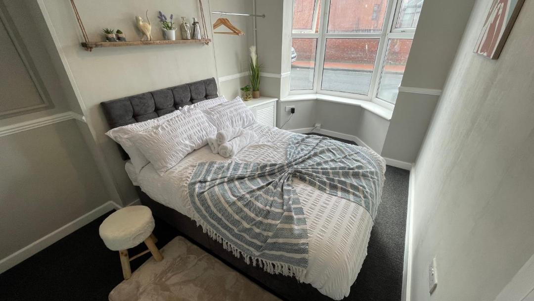 Photo of Bedroom in Smethwick