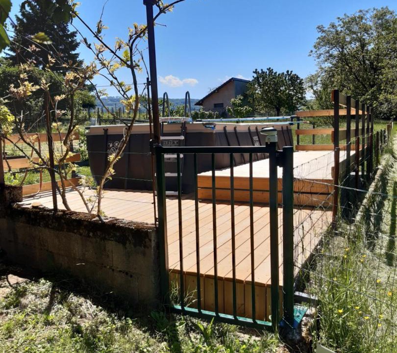 Photo of Others in Saint-Lothain