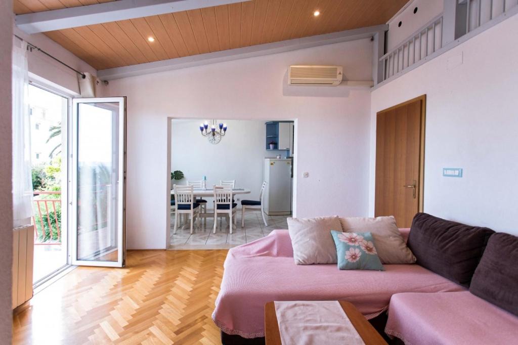 Photo of Livingroom in Brela