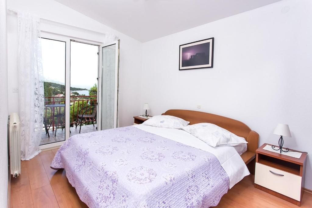 Photo of Bedroom in Brela