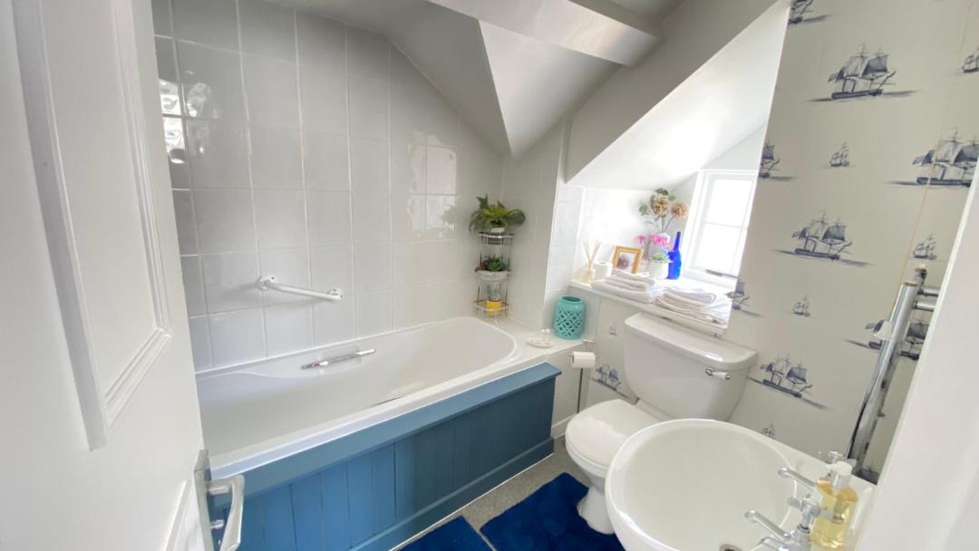 Photo of Bathroom in Totnes