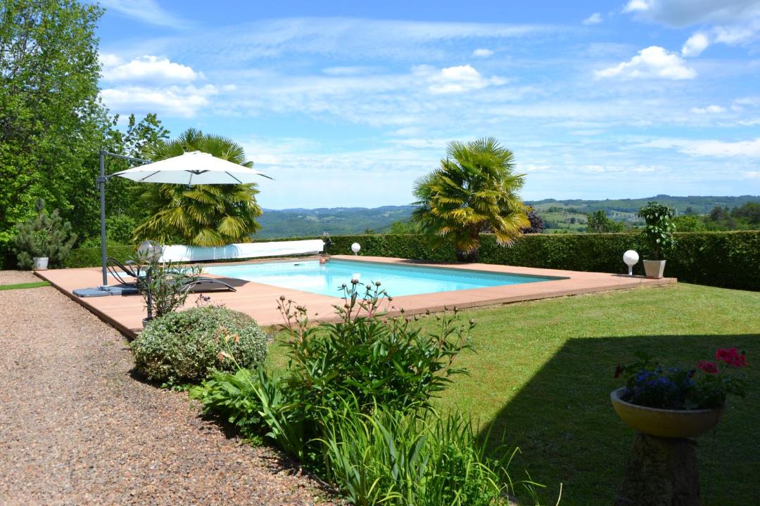 Photo of Outdoor in Naves