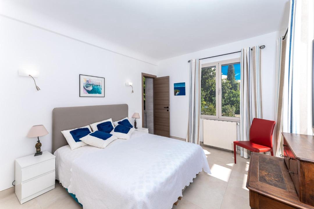 Photo of Bedroom in Cap-d'Antibes