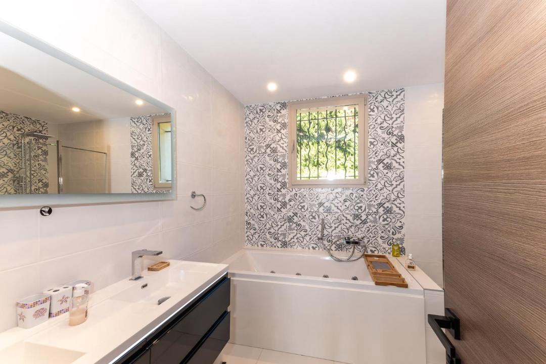 Photo of Bathroom in Cap-d'Antibes