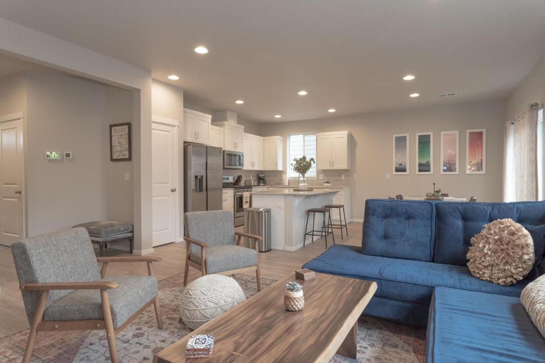 Photo of Others in Larkspur