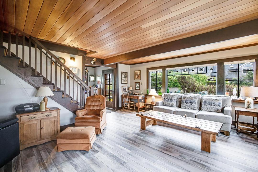 Photo of Others in Downtown Cannon Beach