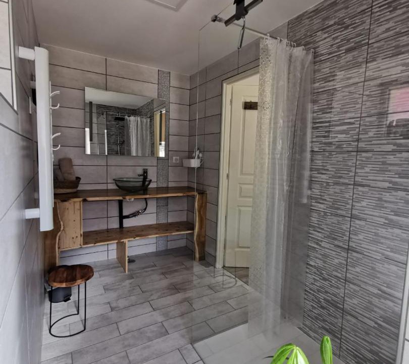 Photo of Bathroom in Mouilleron