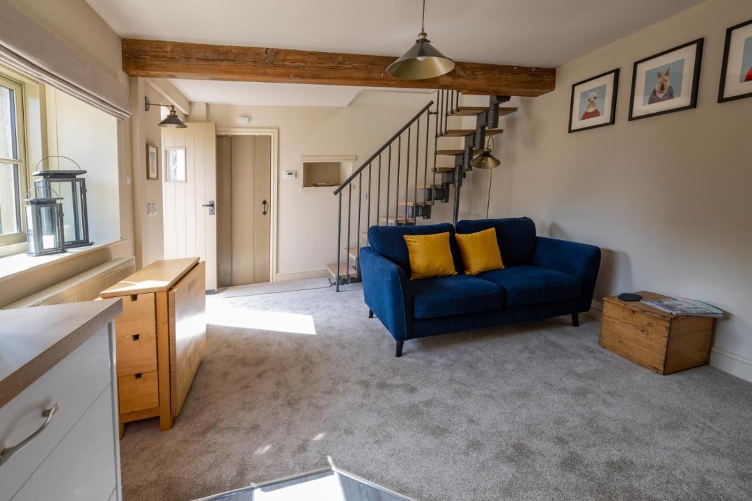 Photo of Others in Lepton