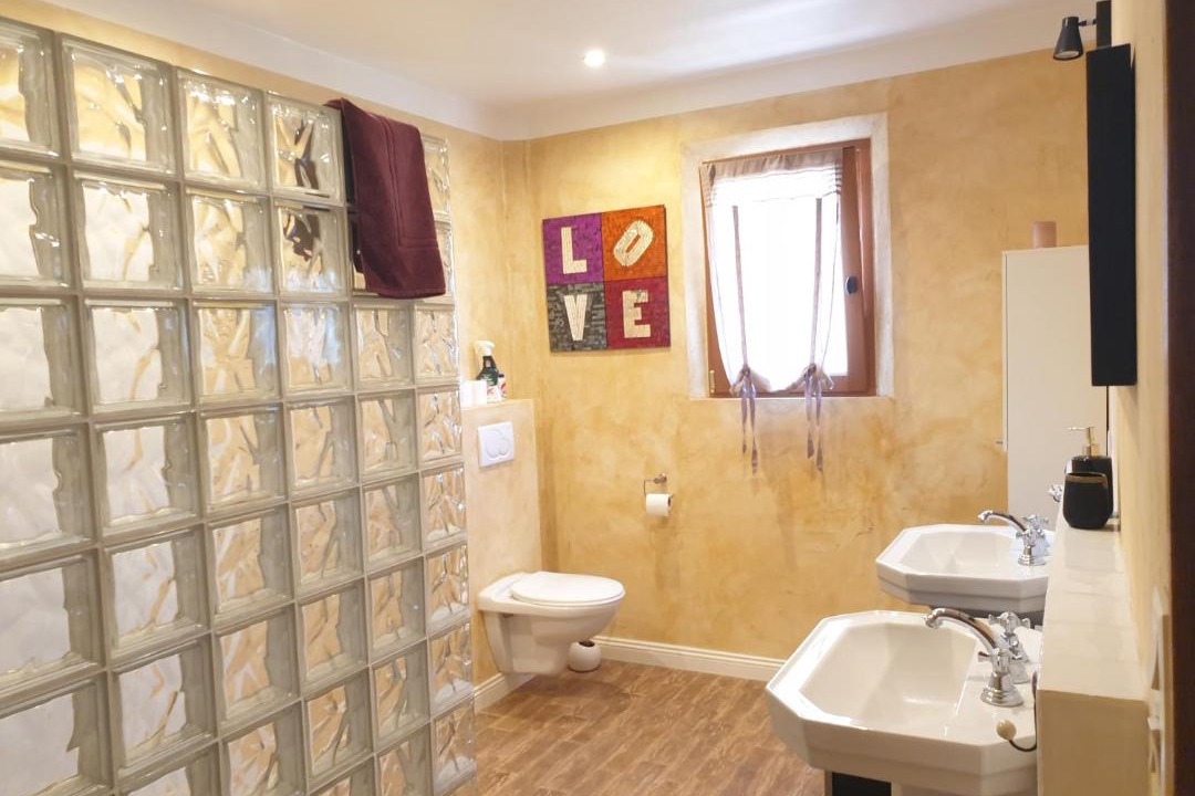 Photo of Bathroom in Le Luc