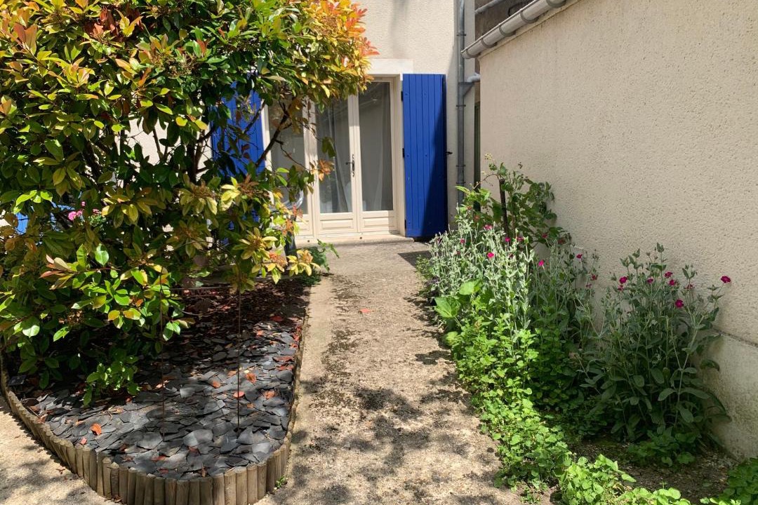 Photo of Others in Montigny-sur-Loing