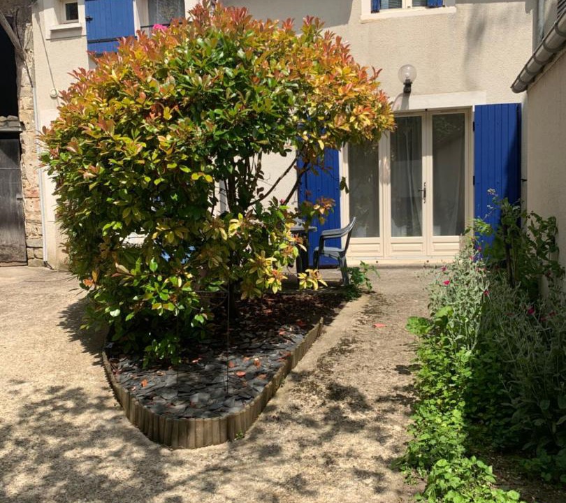 Photo of Others in Montigny-sur-Loing