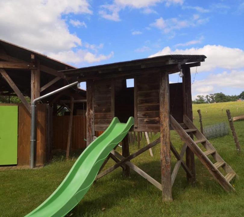 Photo of Others in Marmont-Pachas