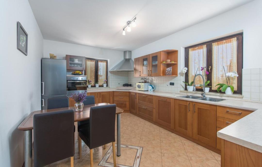 Photo of Kitchen in Mofardini