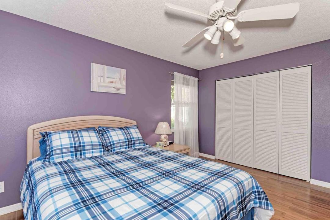 Photo of Bedroom in Venice Gardens