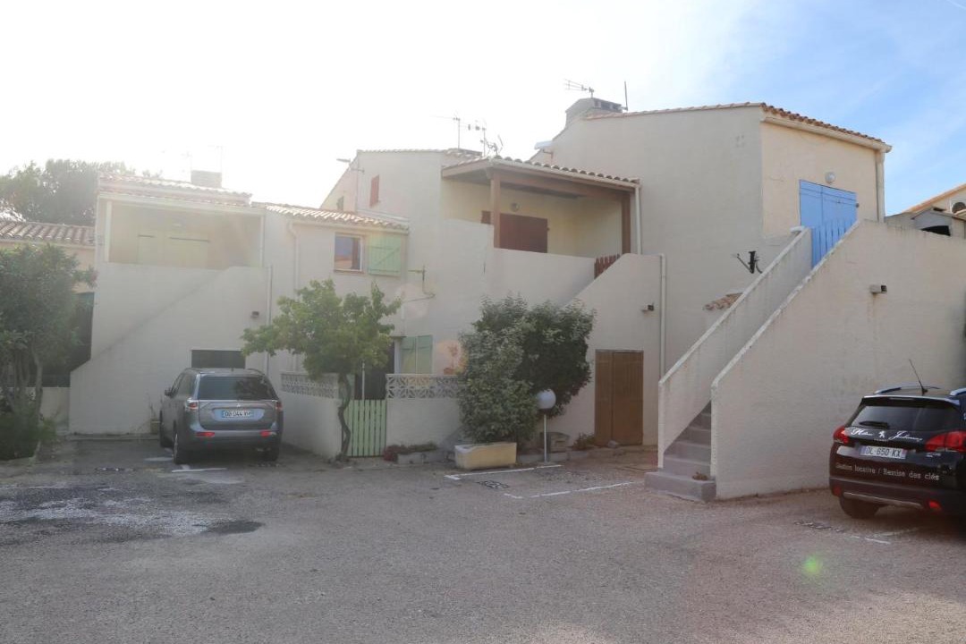 Photo of Buildings in Le Barcares