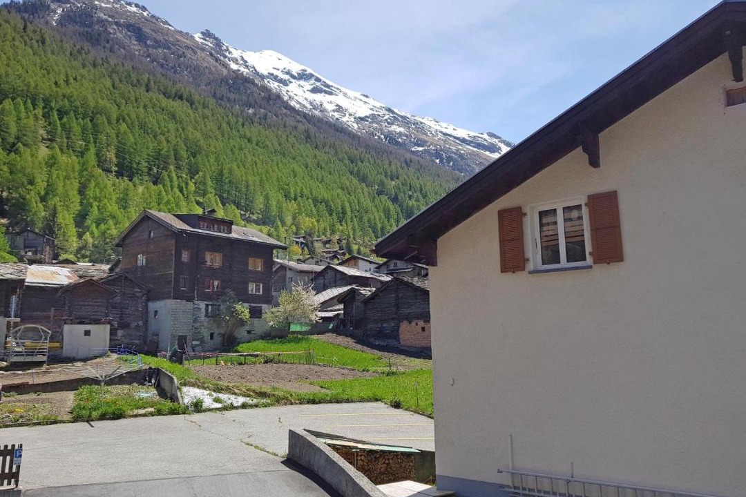 Photo of Others in Taesch