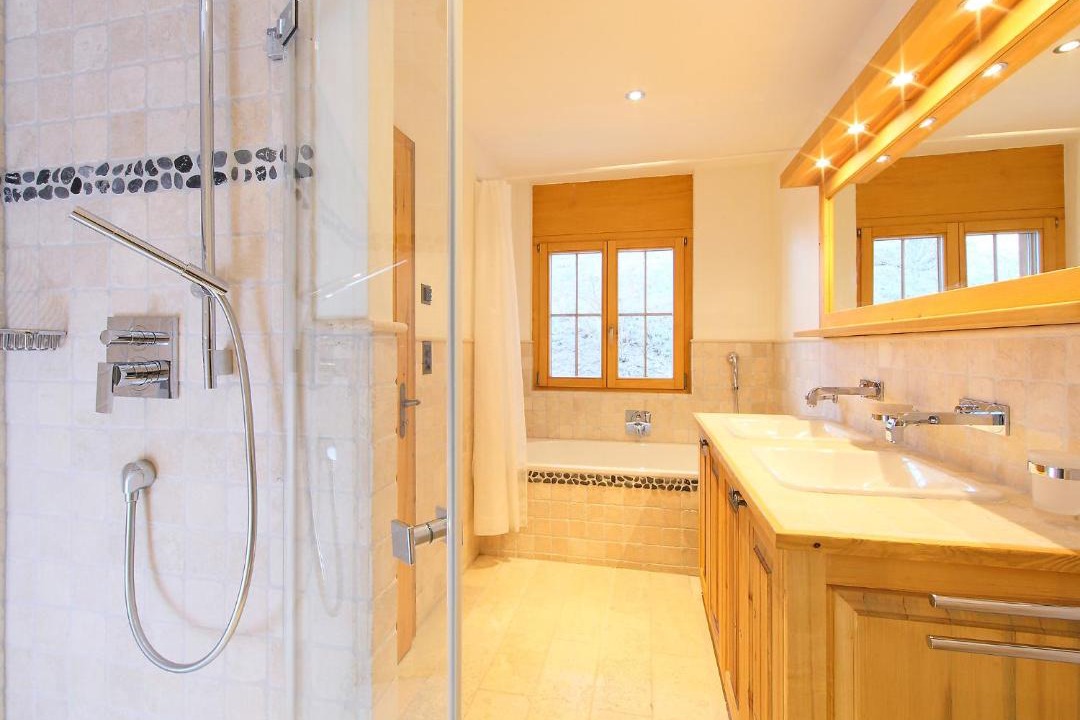 Photo of Bathroom in Saint-Pierre-de-Clages