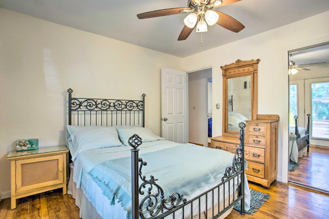 Photo of Bedroom in Hampton Bays