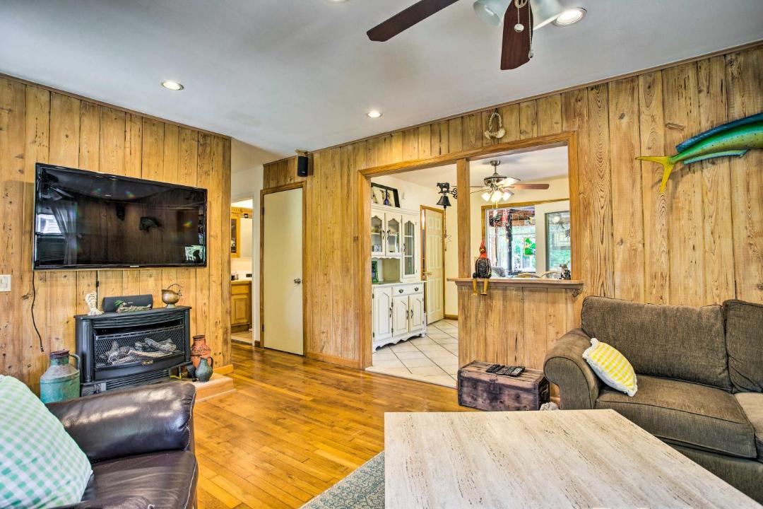 Photo of Others in Hampton Bays