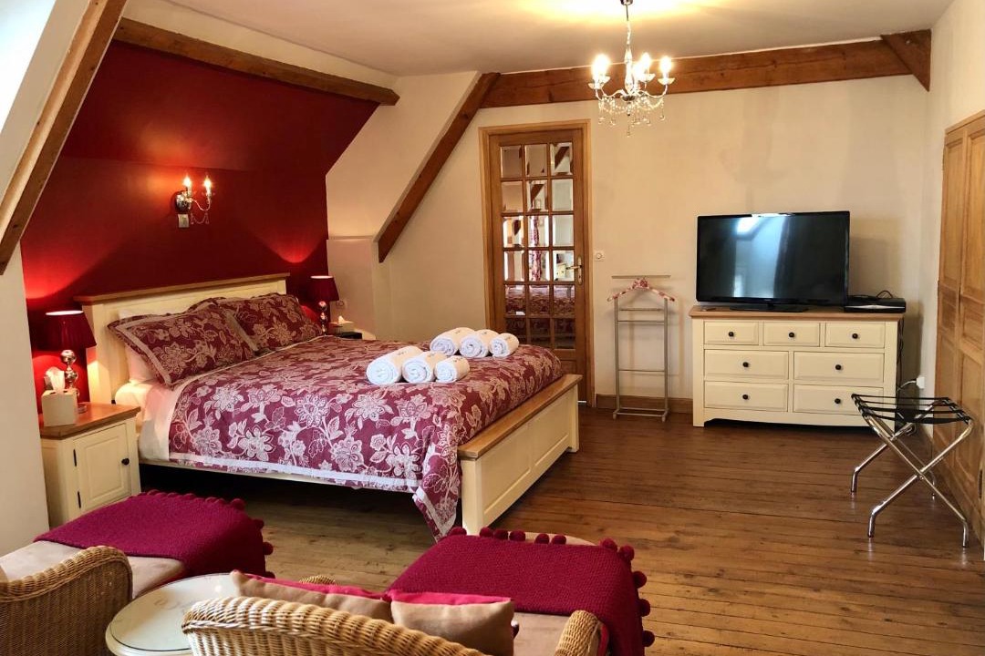 Photo of Others in Houesville