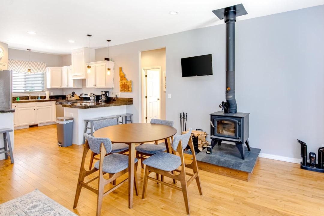 Photo of Others in Donnelly