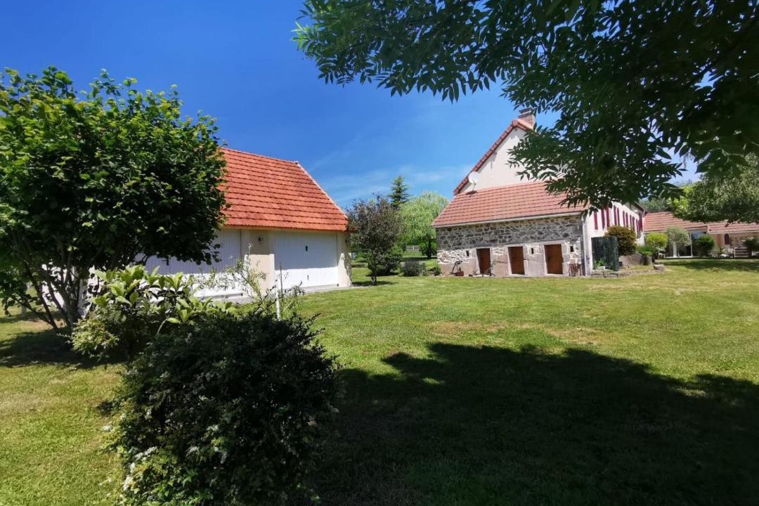 Photo of Buildings in Luzy