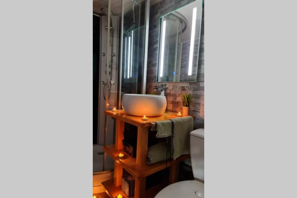 Photo of Others in Houldizy