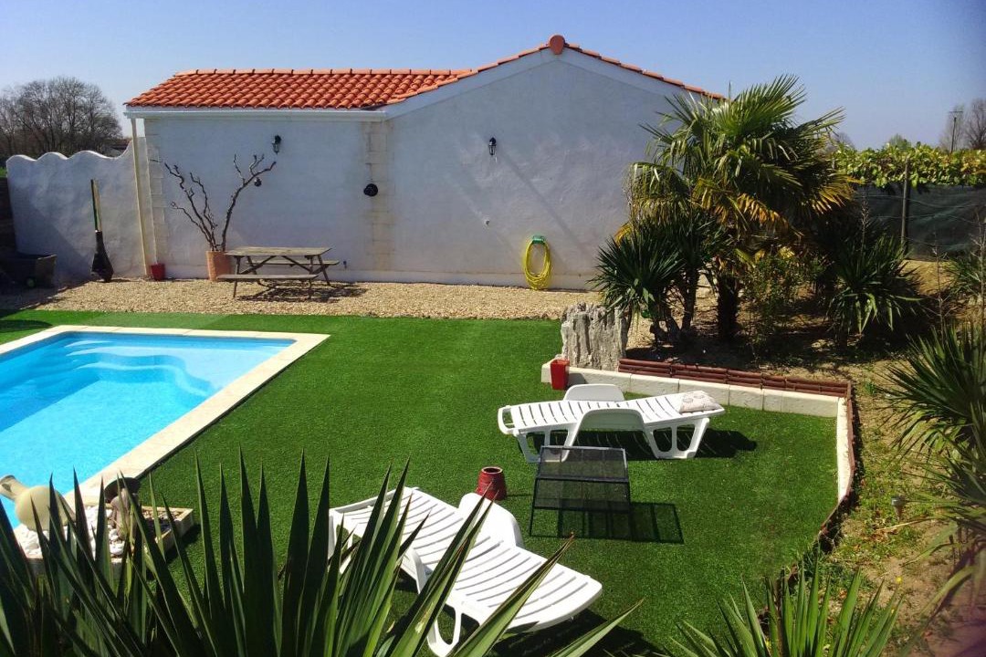 Photo of Others in Anglade